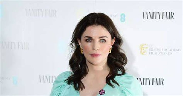 Aisling Bea Dedicates This Way Up Final Episode To Her Late Father