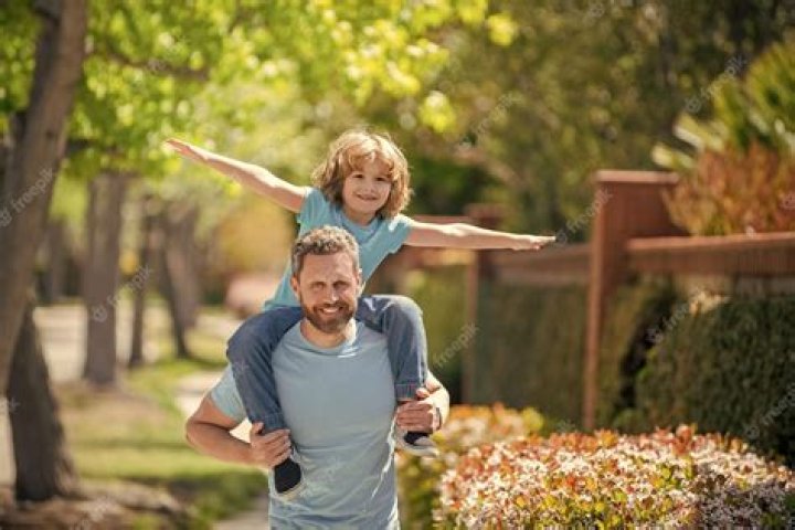 Dad's School DropOff Story Is Hilariously CringeWorthy