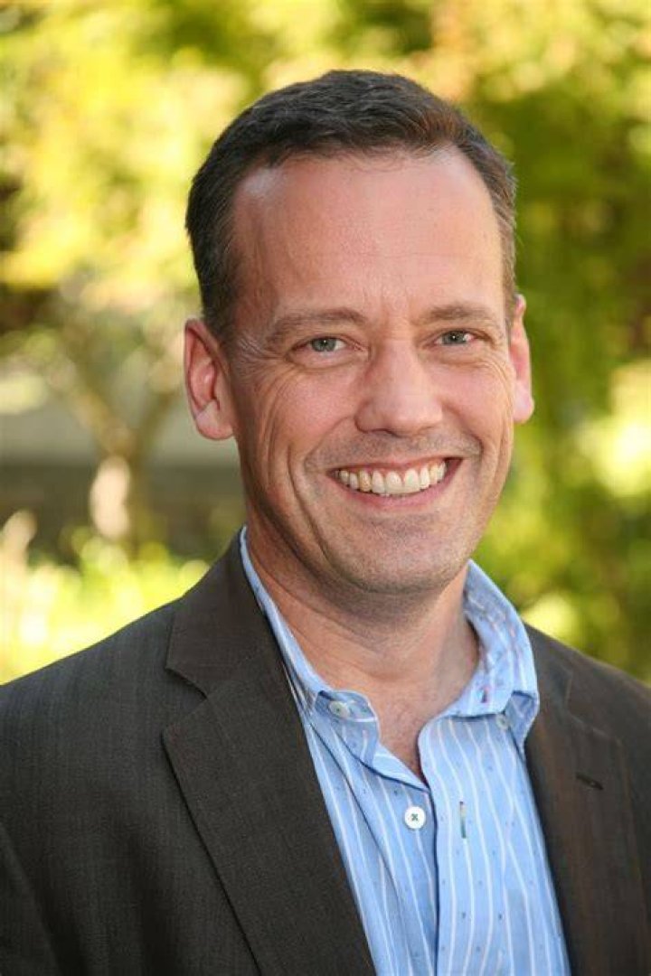 Dee Bradley Baker's Dozens (of Characters) │ Who's That Voice? YouTube