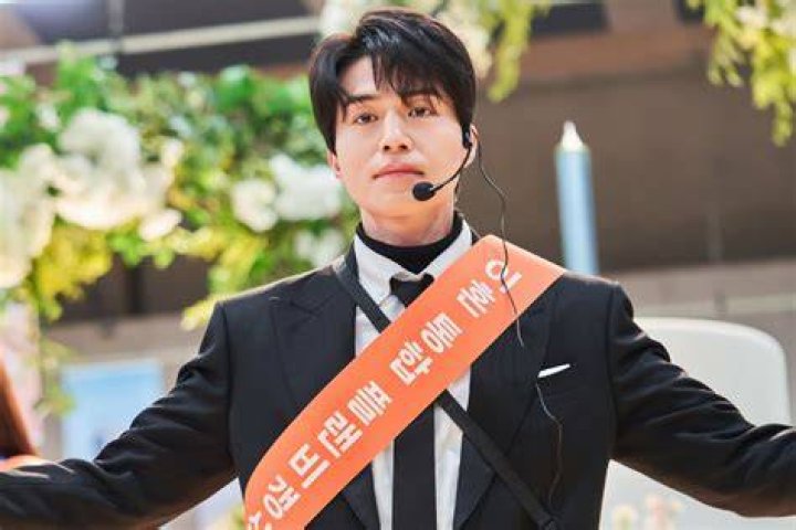 Lee Dong Wook Transforms Into An Alluring Gumiho In Teaser Poster For